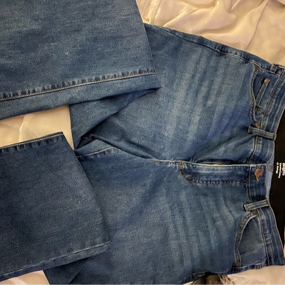 Jeans - Picture 2 of 4